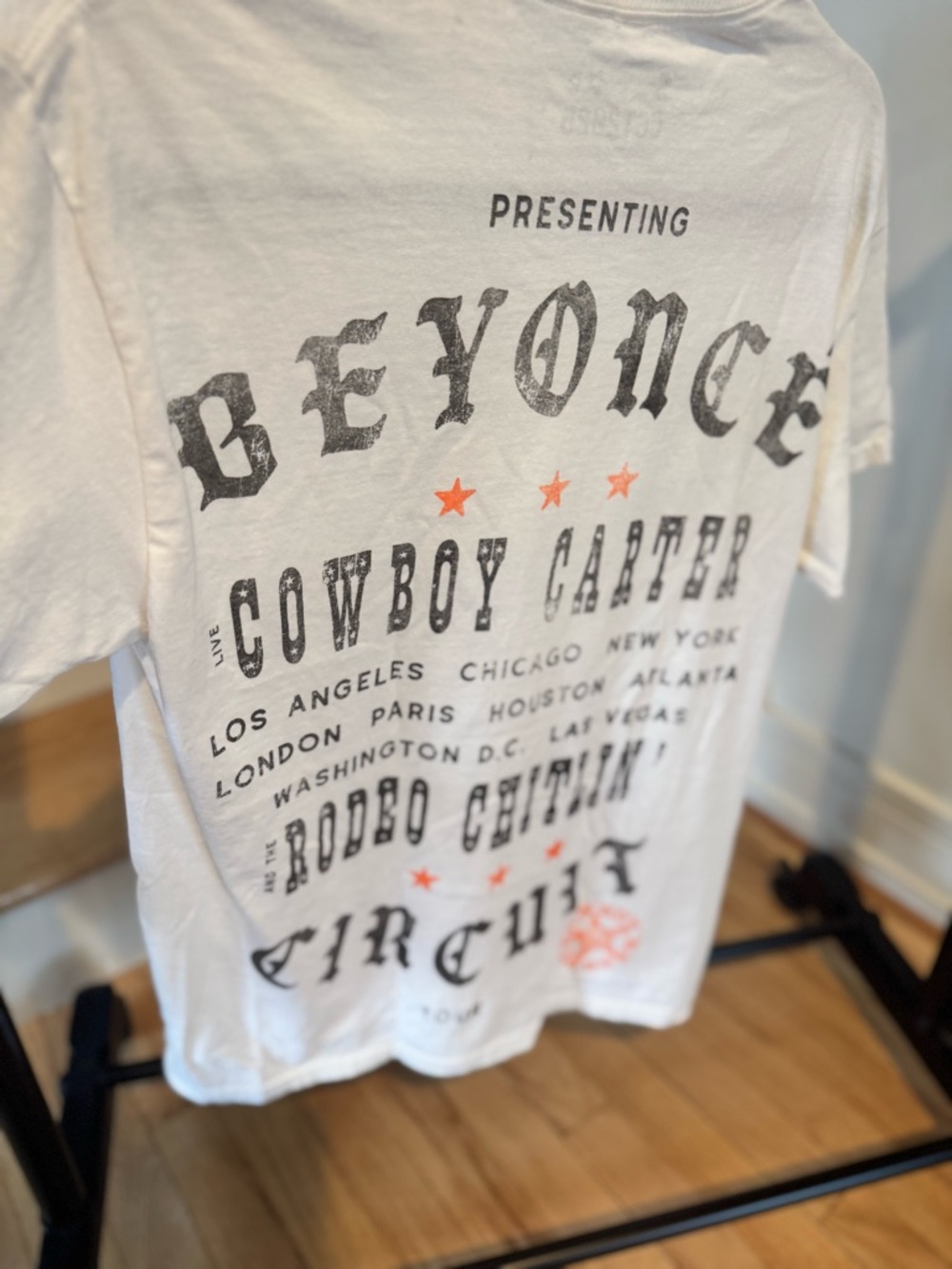Beyoncé Cowboy Carter White Graphic Short Sleeve Tee - Picture 4 of 7